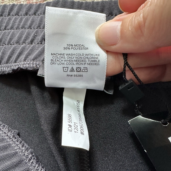 Express Men’s Black Jogger Pants XL Modal Blend NWT - Picture 5 of 9